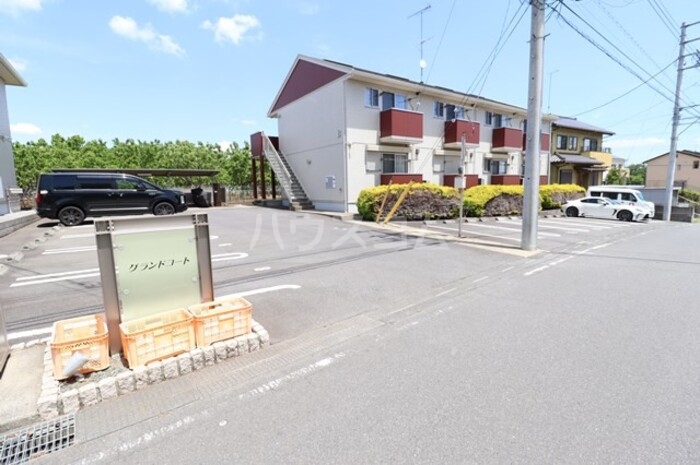 19/23 駐車場