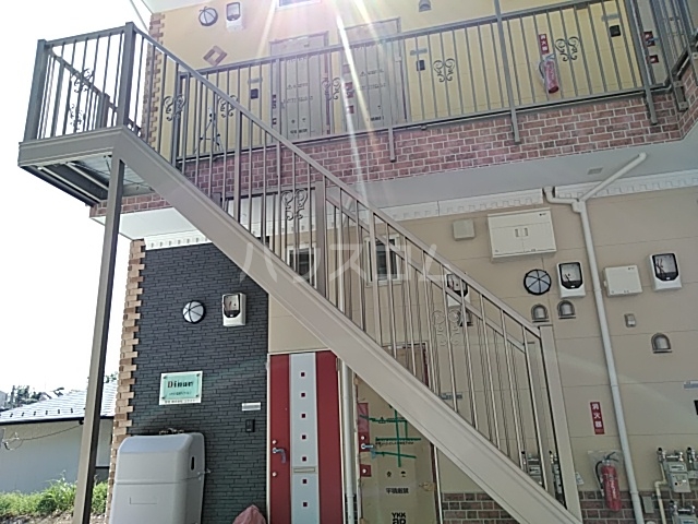 20/27 エントランス