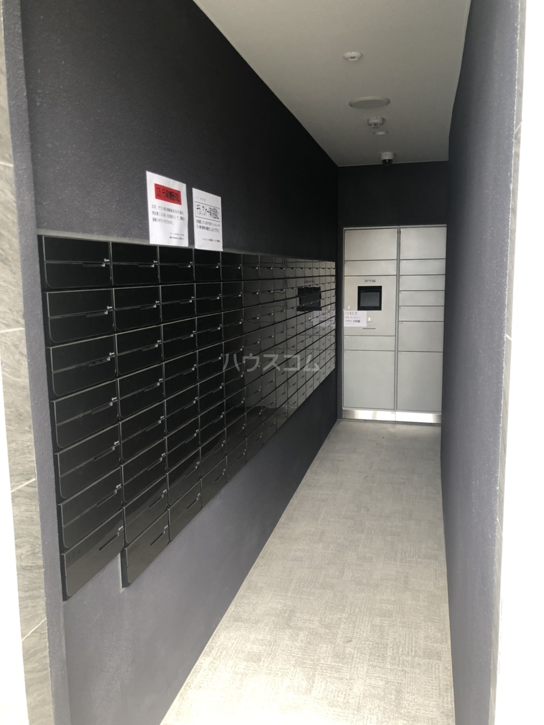 19/28 エントランス