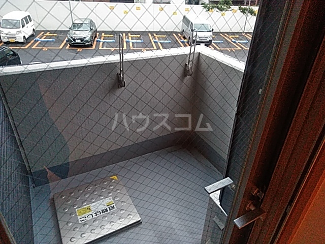 16/27 バルコニー