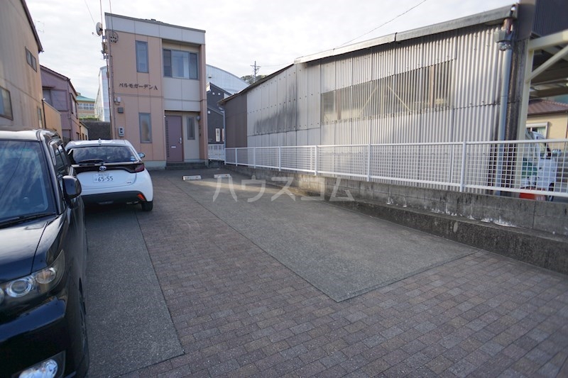 15/21 駐車場