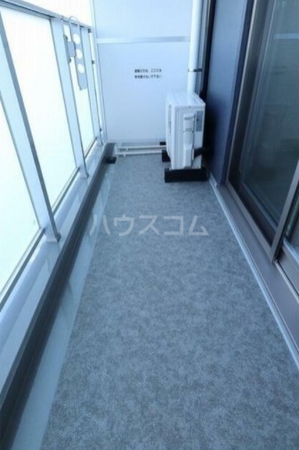 13/19 バルコニー