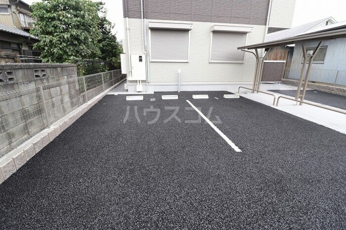 19/28 駐車場
