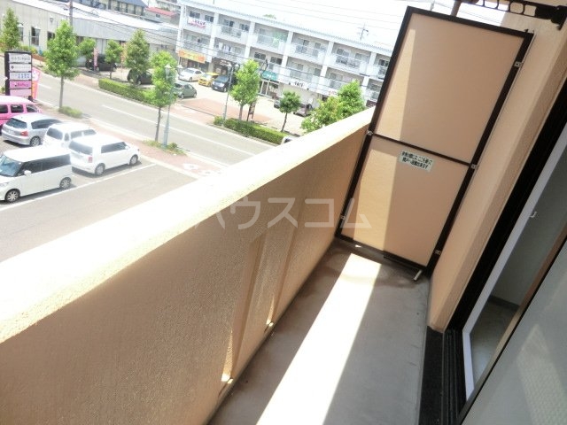 19/27 バルコニー