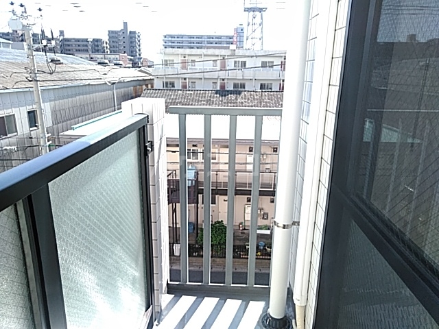 23/30 バルコニー