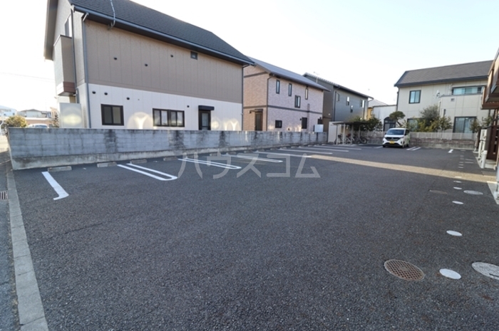 20/30 駐車場