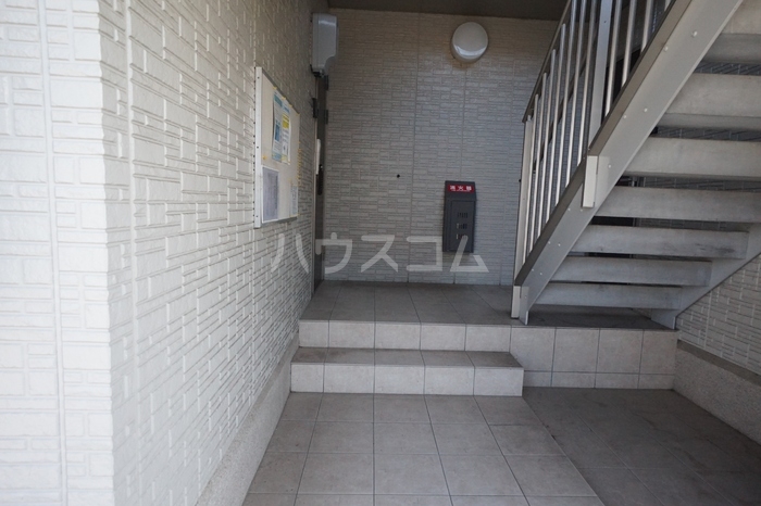 28/29 エントランス