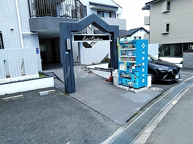 15/19 エントランス