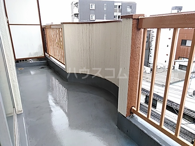 20/30 バルコニー