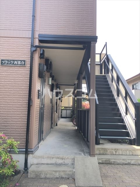 17/20 エントランス