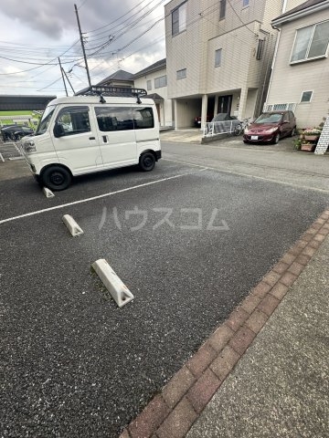 2/4 駐車場