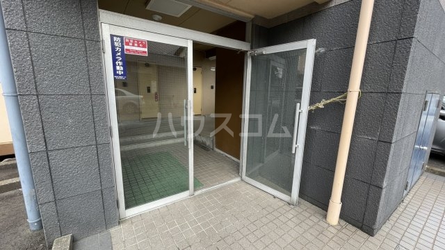 22/29 エントランス