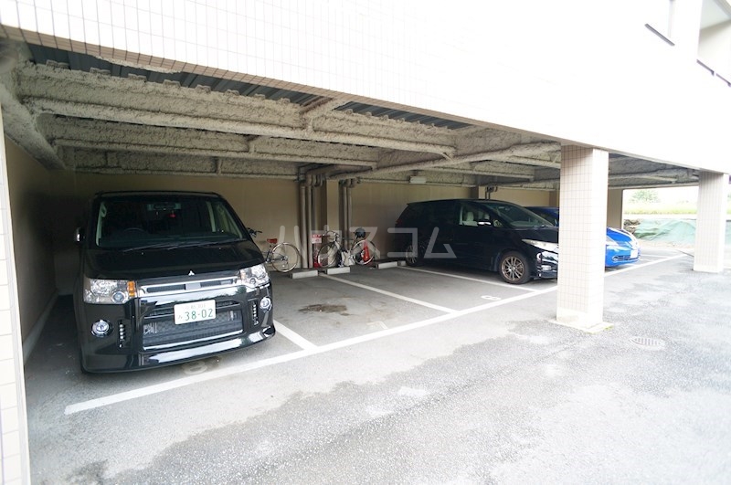 21/30 駐車場