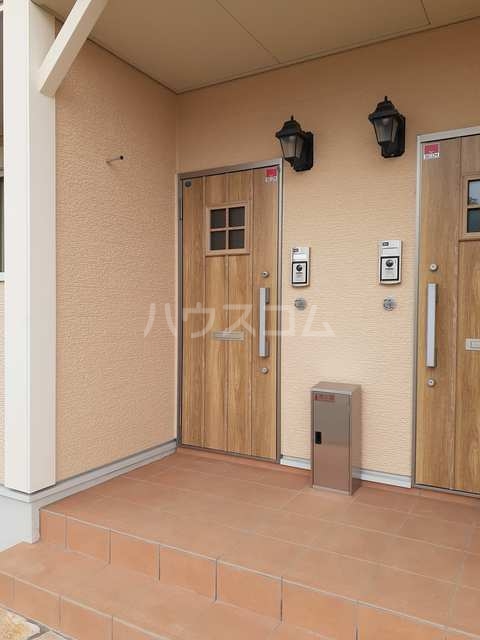 20/26 エントランス