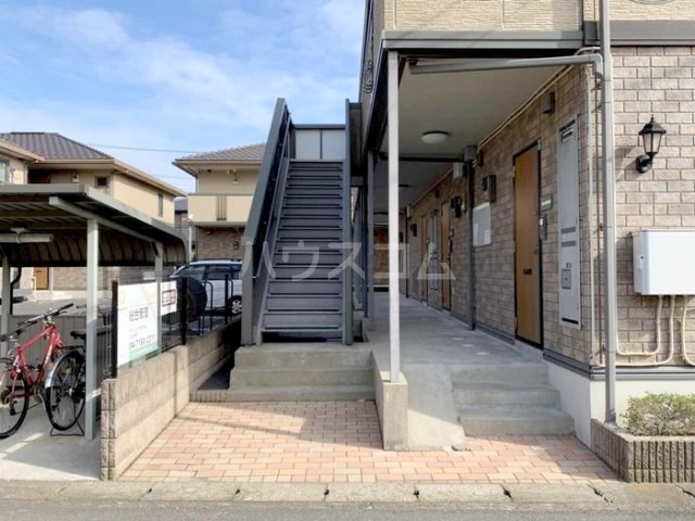 17/22 エントランス