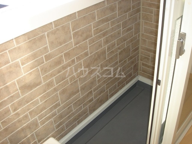 13/19 バルコニー