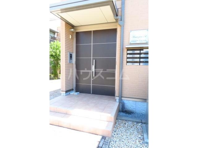 14/19 エントランス