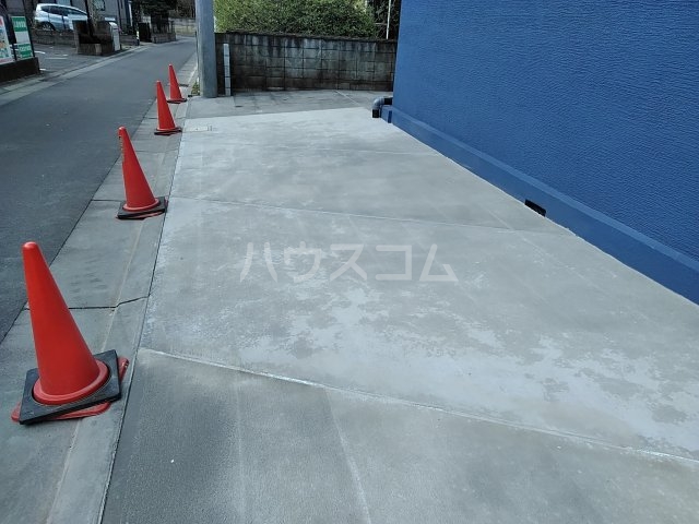 17/18 駐車場