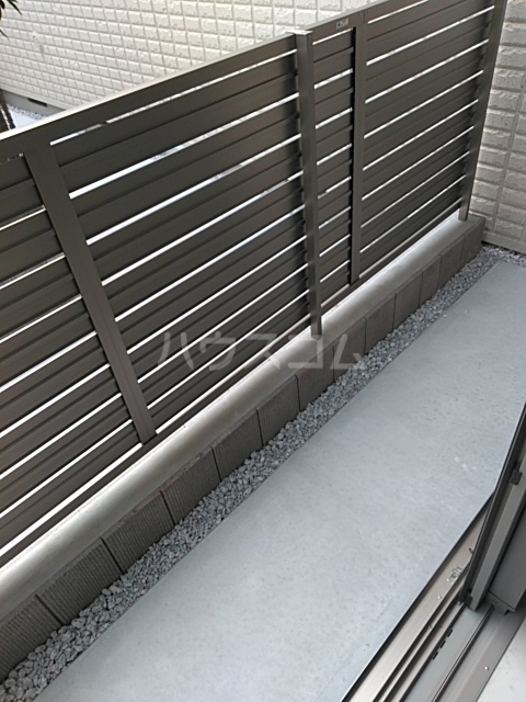 22/28 バルコニー