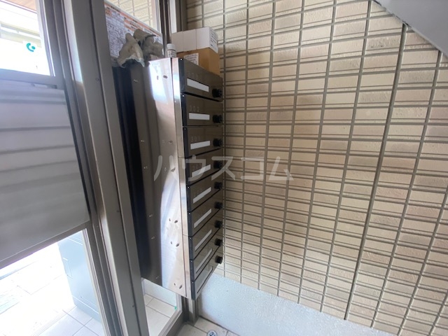 28/29 エントランス