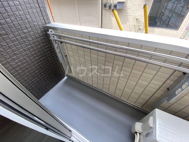 13/22 バルコニー