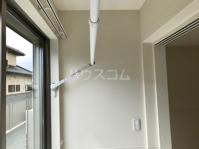 18/25 バルコニー