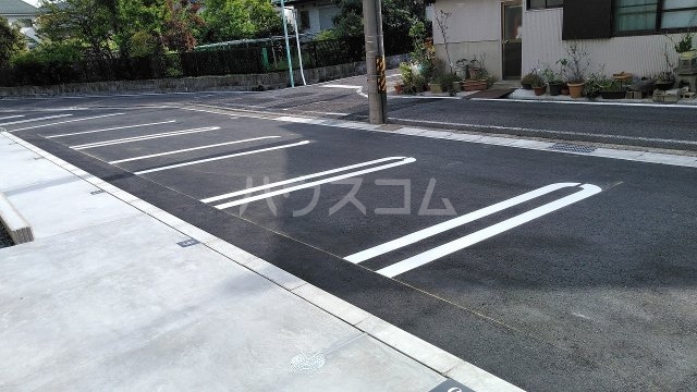 22/30 駐車場