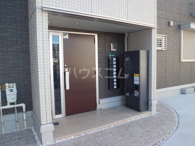 2/3 エントランス