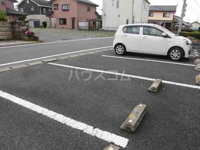 14/16 駐車場