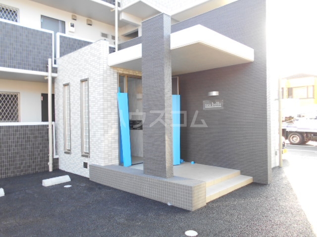 22/29 エントランス