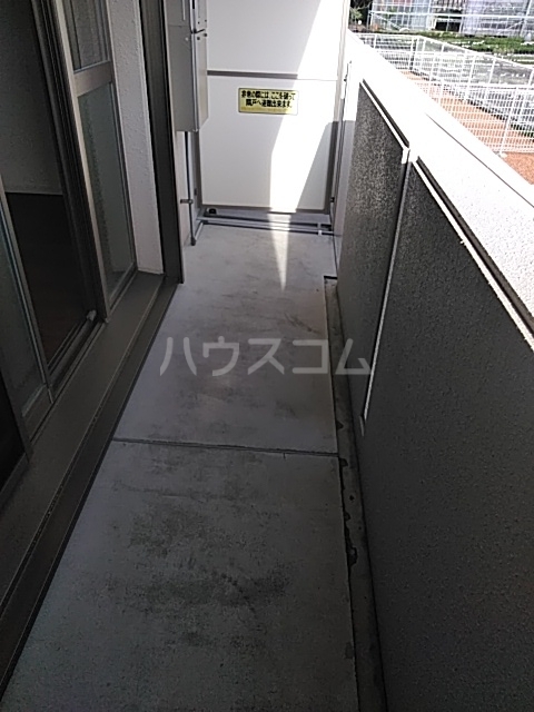 13/22 バルコニー