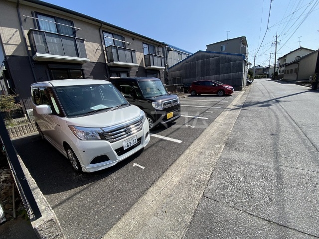21/30 駐車場