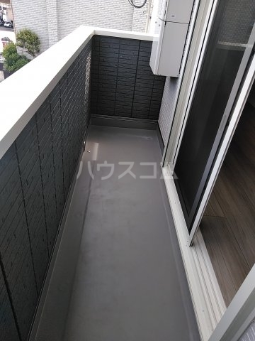 20/30 バルコニー