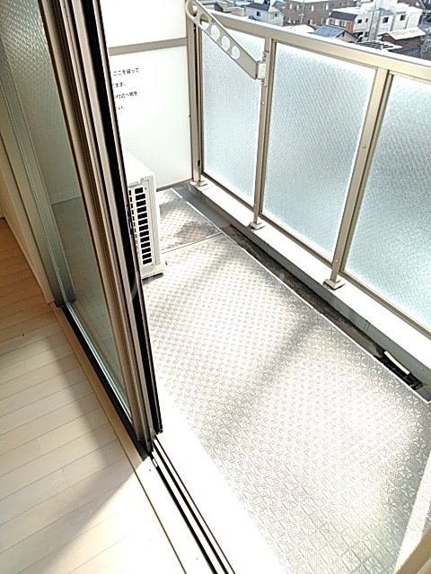 19/30 バルコニー