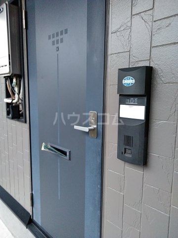 20/27 エントランス