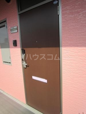 17/25 エントランス