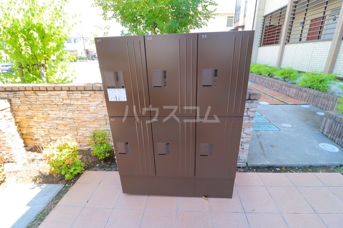 13/17 エントランス