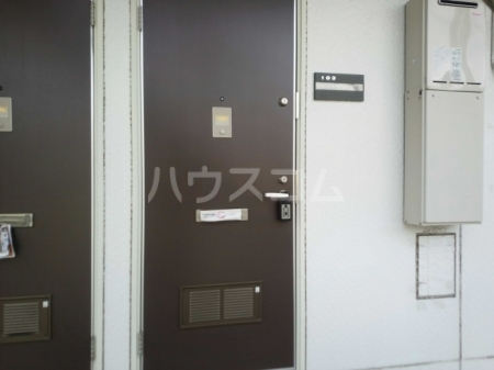 16/26 エントランス