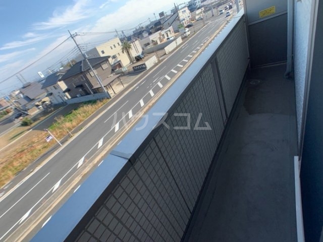 13/20 バルコニー