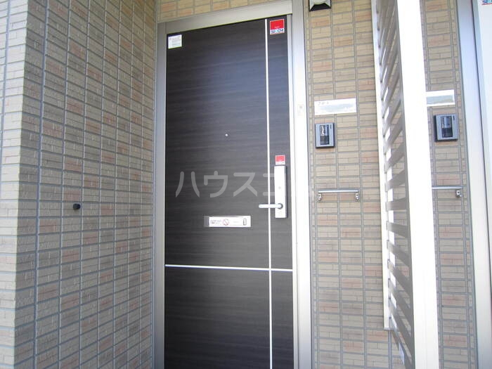 19/24 エントランス