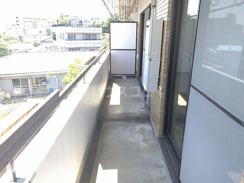 20/27 バルコニー