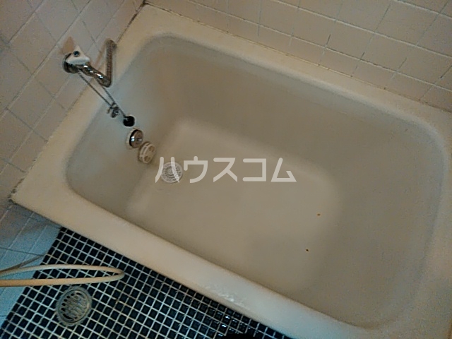 16/30 浴室