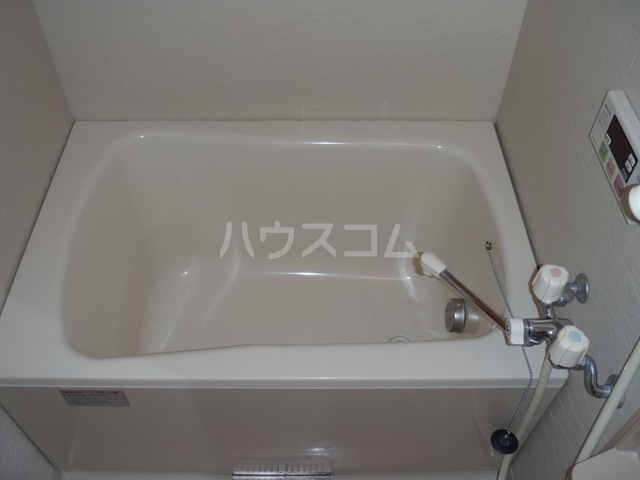 20/27 浴室