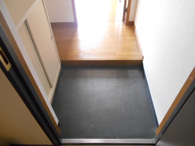 13/30 玄関
