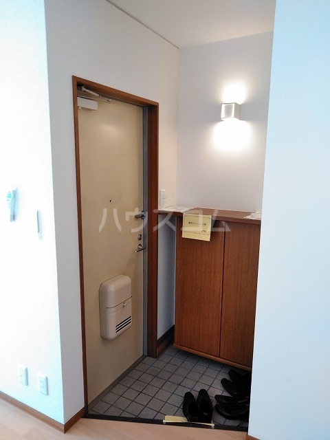 13/30 玄関