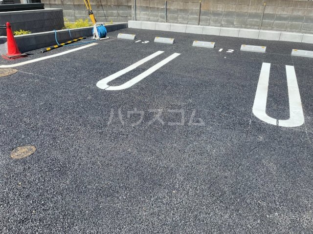 25/30 駐車場