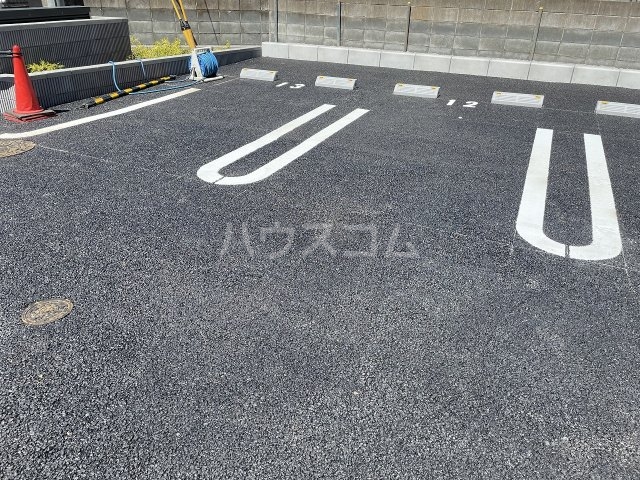 26/30 駐車場