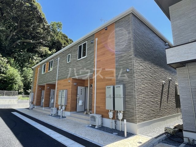 27/30 エントランス