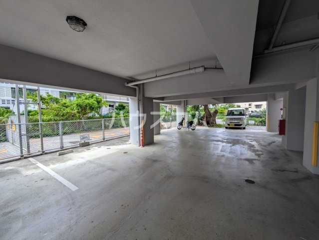 23/25 駐車場