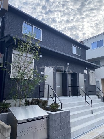 19/23 エントランス